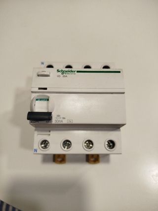 Interruptor Diferencial Schneider 25A