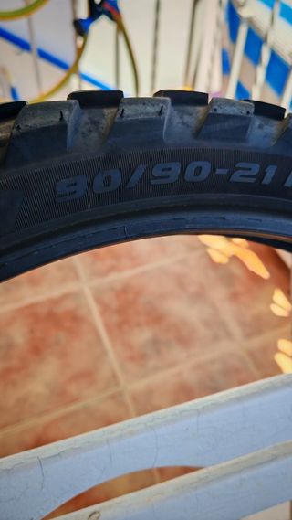 Neumático Karoo 4  90/90-21 54T