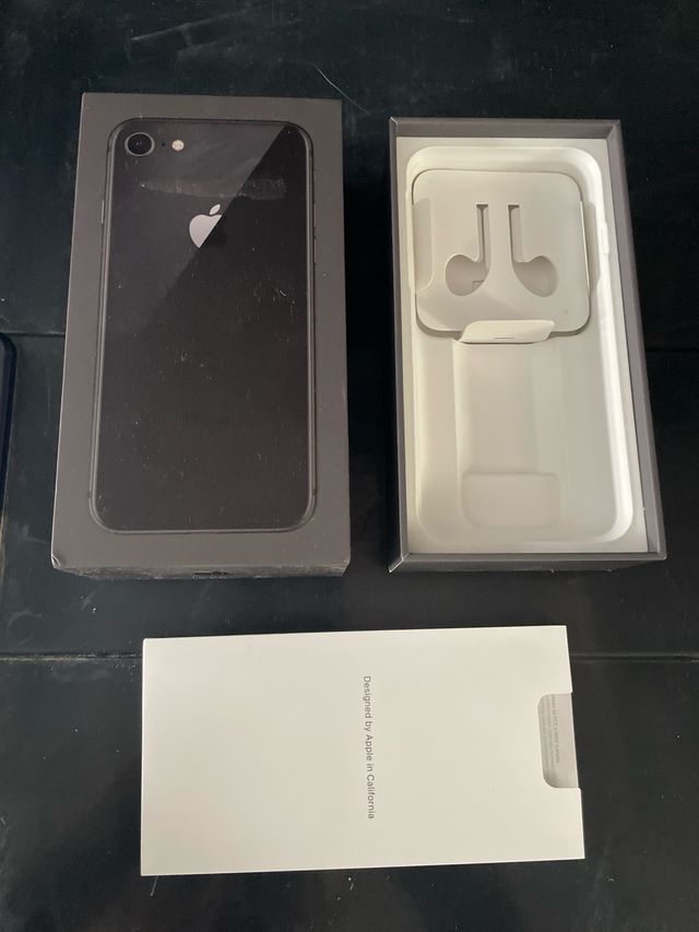 iPhone 8 Apple - Caja Vacia 64GB