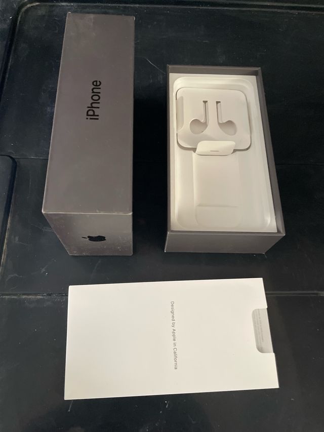 iPhone 8 Apple - Caja Vacia 64GB