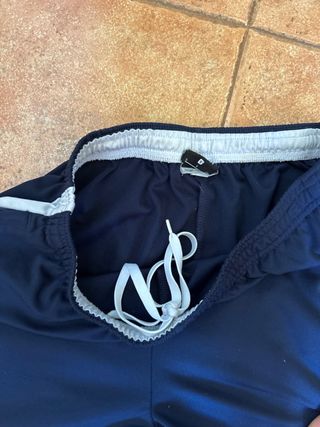 Pantalones Nike deportivos precio negociable