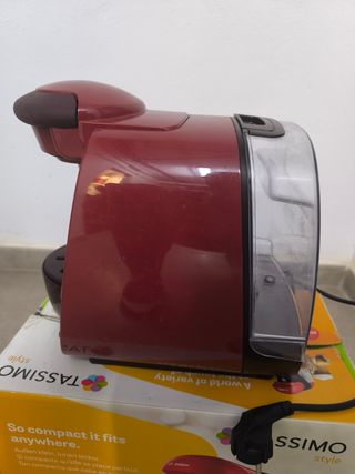 Cafetera Tassimo Bosch Roja