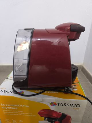 Cafetera Tassimo Bosch Roja