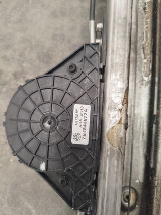 Sistema puerta corredera  automática VW