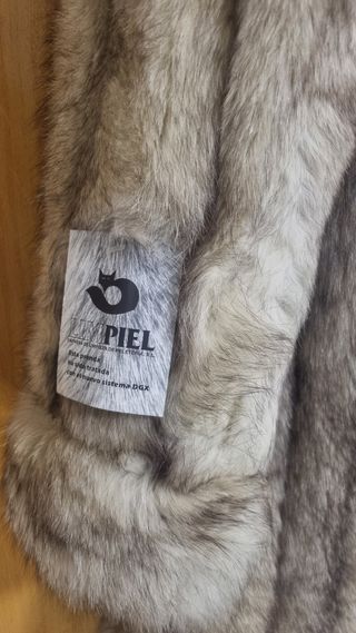 Chaquetón Anna Ricci piel zorro