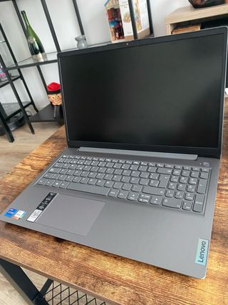 Portátil Lenovo IdeaPad3 15ITL6