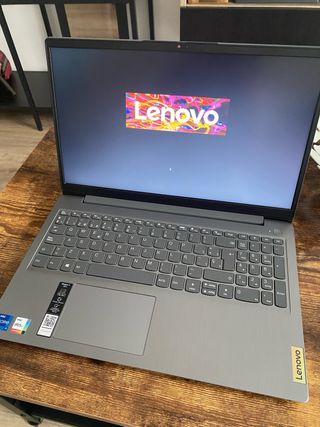 Portátil Lenovo IdeaPad3 15ITL6