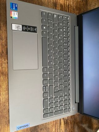 Portátil Lenovo IdeaPad3 15ITL6