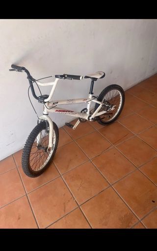 Bicicleta BMX Monty