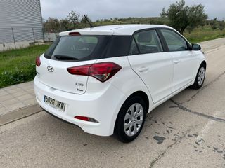 HYUNDAI i20 1.1 CRDi | Motor con Cadena, Económico