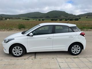 HYUNDAI i20 1.1 CRDi | Motor con Cadena, Económico