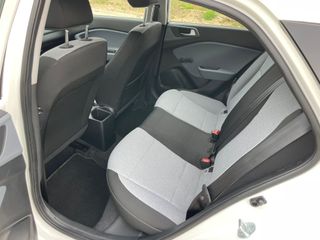 HYUNDAI i20 1.1 CRDi | Motor con Cadena, Económico