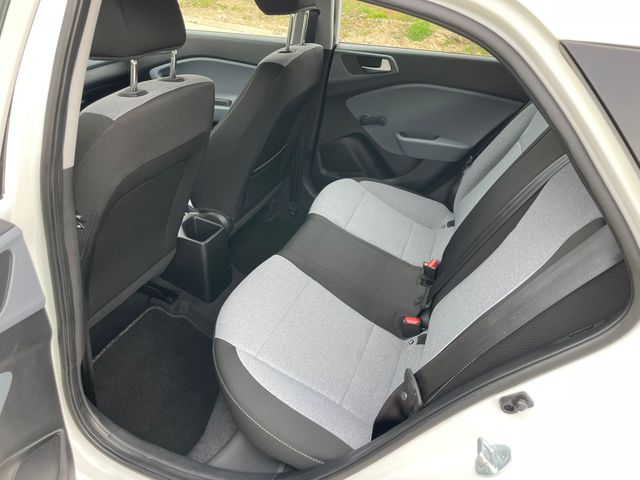 HYUNDAI i20 1.1 CRDi | Motor con Cadena, Económico