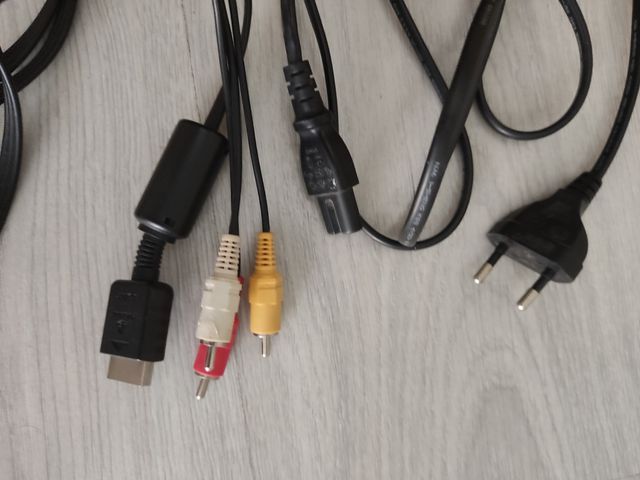 PS2 (PlayStation 2) negra