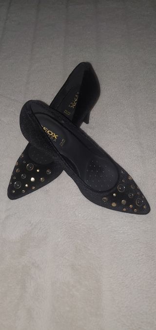 Decolleté Geox velluto nere