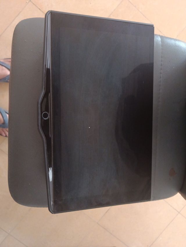 Pantalla central Lynk & Co 01