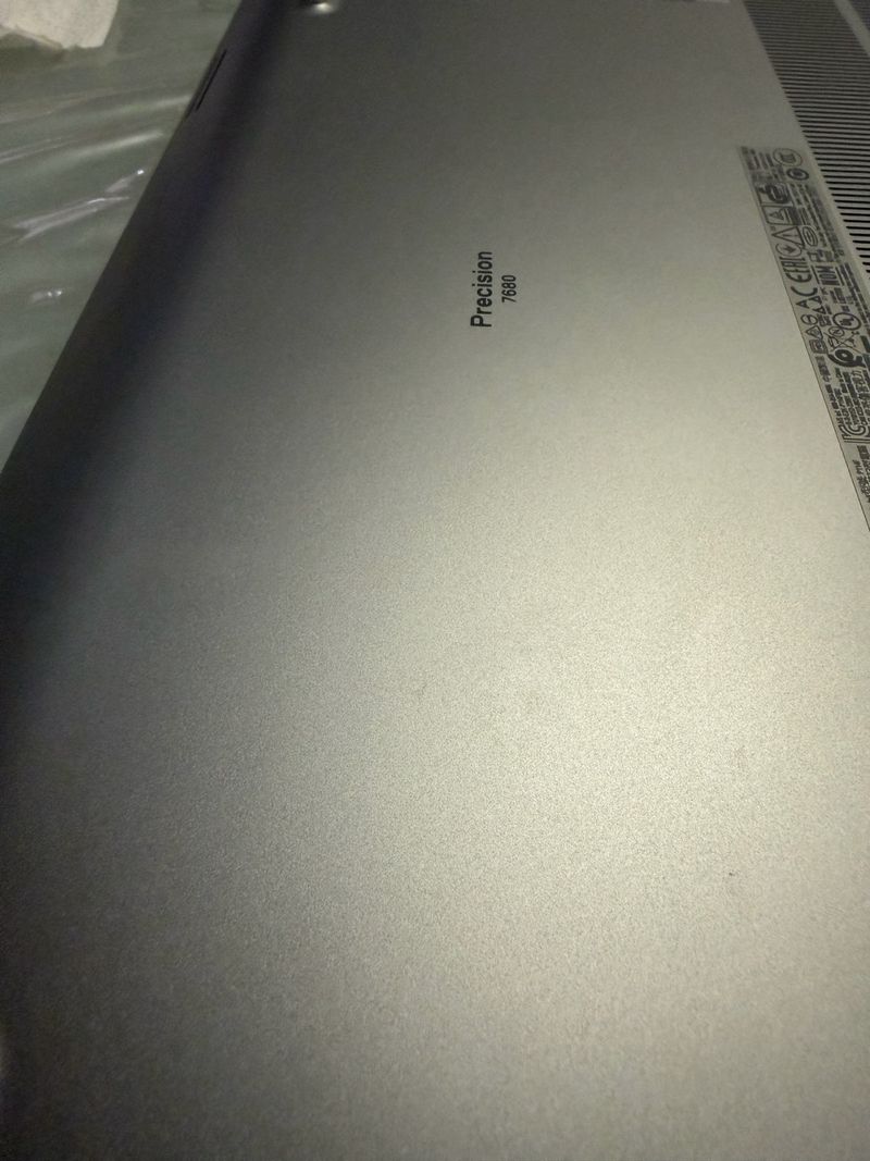 Portátil Dell Precision 7680 i9 Nvidia RTX 4090
