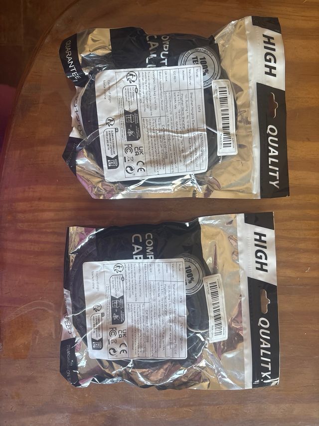 2 Cables de conexión PC