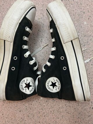 Converse negras plataforma