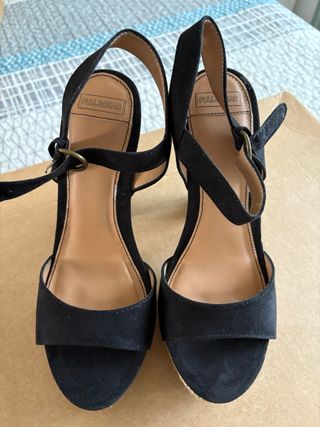 Sandalias negras Pull&Bear tacón
