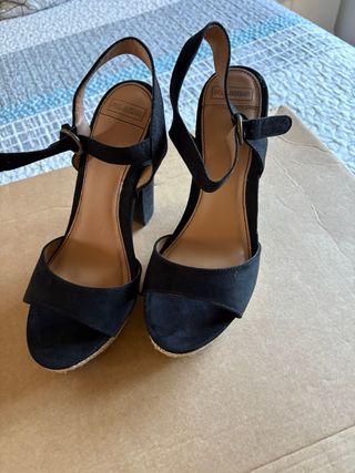 Sandalias negras Pull&Bear tacón