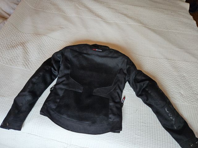 Cazadora moto Onbrain mujer