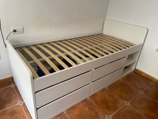 Cama blanca con cajones - almacenaje