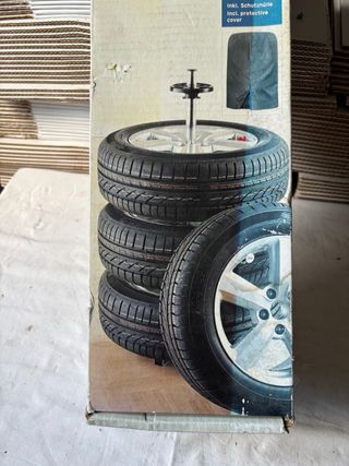 Supporto per gomme -