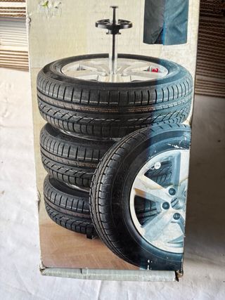 Supporto per gomme -