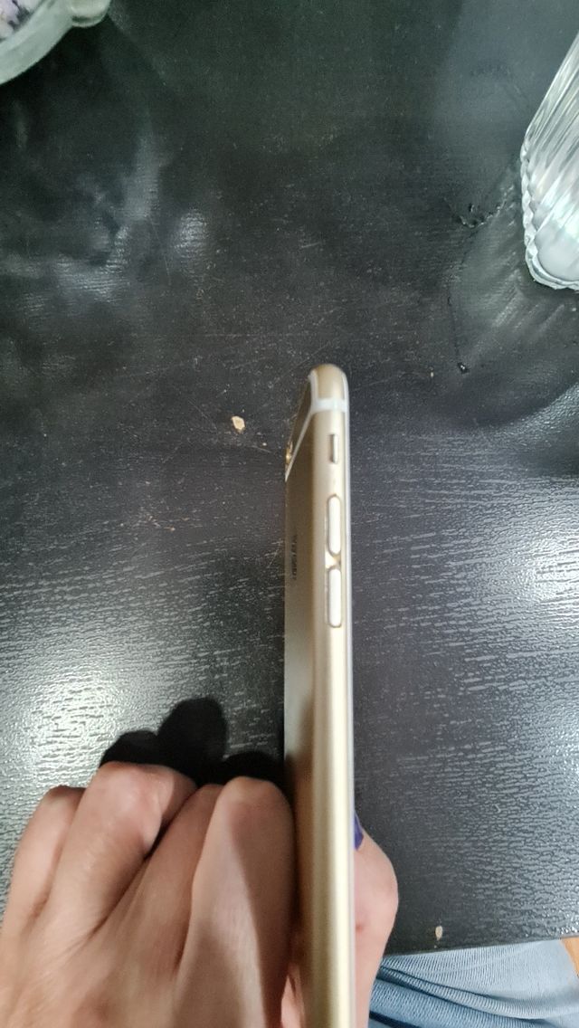 iPhone 6s Gold - móvil Apple