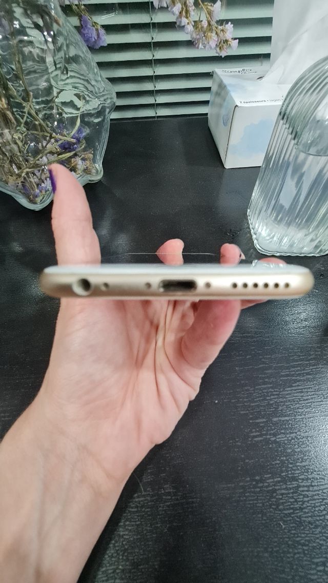 iPhone 6s Gold - móvil Apple