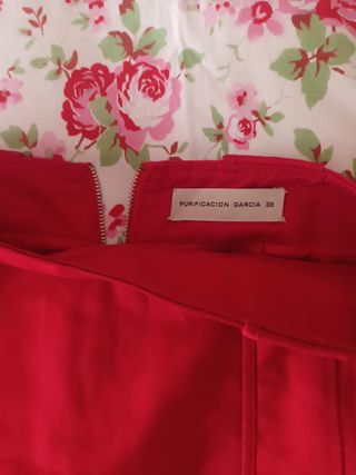 Traje rojo Purificación García - M