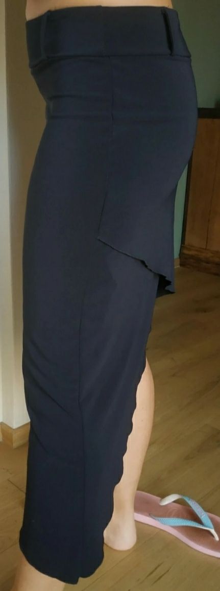 Gonna nera asimmetrica