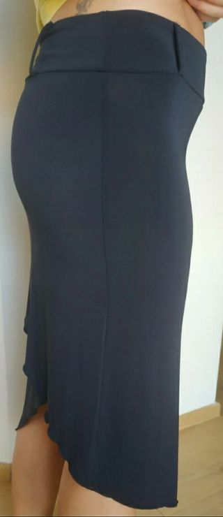 Gonna nera asimmetrica