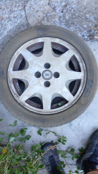 ruedas completas de coche 15" usadas, 5 € cada una