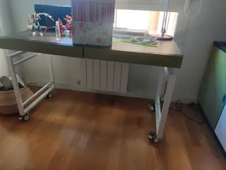 Dormitorio juvenil con cama plegable