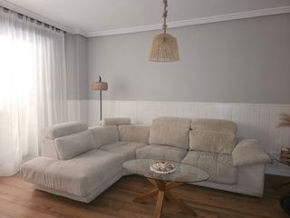 Sofá chaise longue color crudo