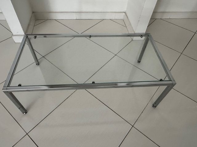 Tavolino in vetro e metallo - 87x44x29 cm
