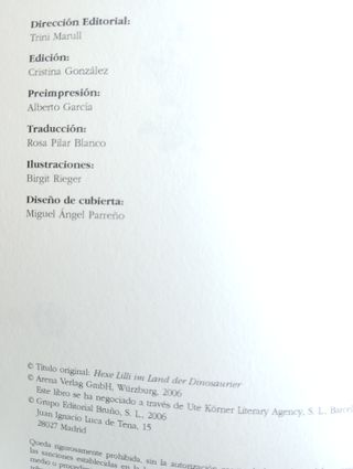 Kika Superbruja y el libro de hechizos 5€