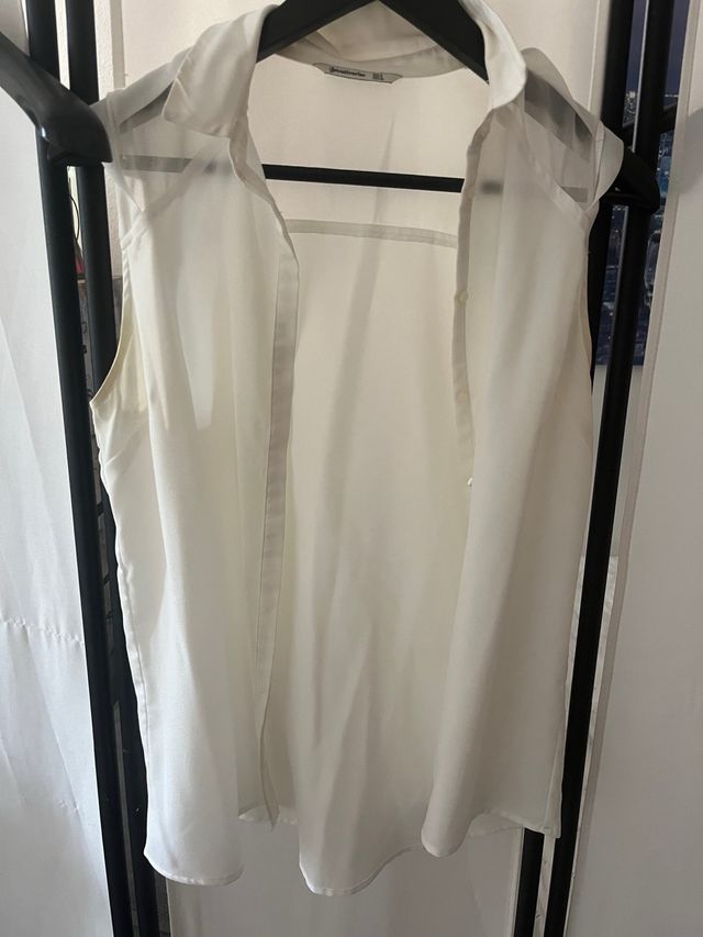 Camicia bianca senza maniche