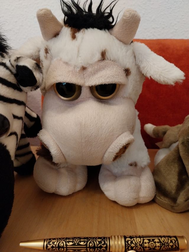 4 Peluches Animales - Ojos Tristes