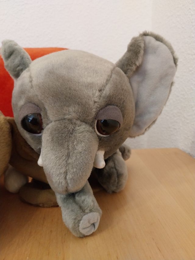 4 Peluches Animales - Ojos Tristes