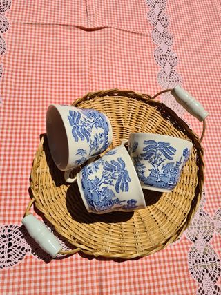 3 tazze di tè inglesi