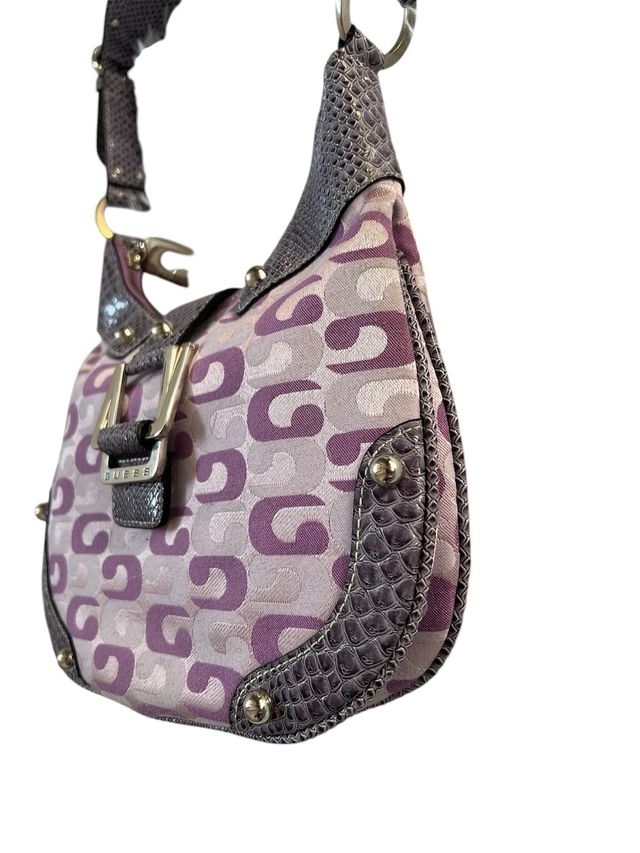 Borsa Guess vintage lilla con logo stile Y2K chic!