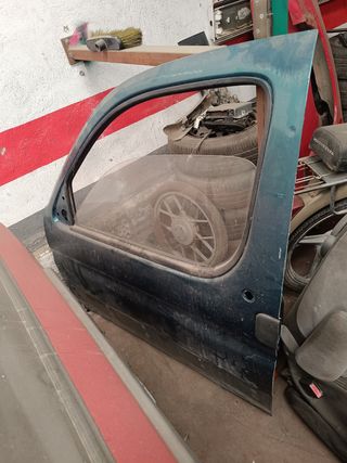 Puerta izq Partner/Berlingo