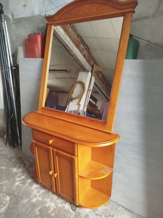 Recibidor madera marrón