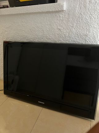 TV Samsung 36" negra