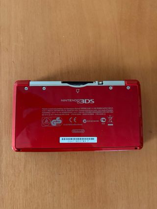 Nintendo 3DS roja - Impecable