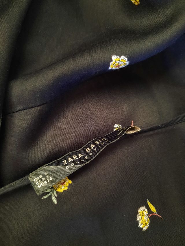 Blusa Zara cruzada flores