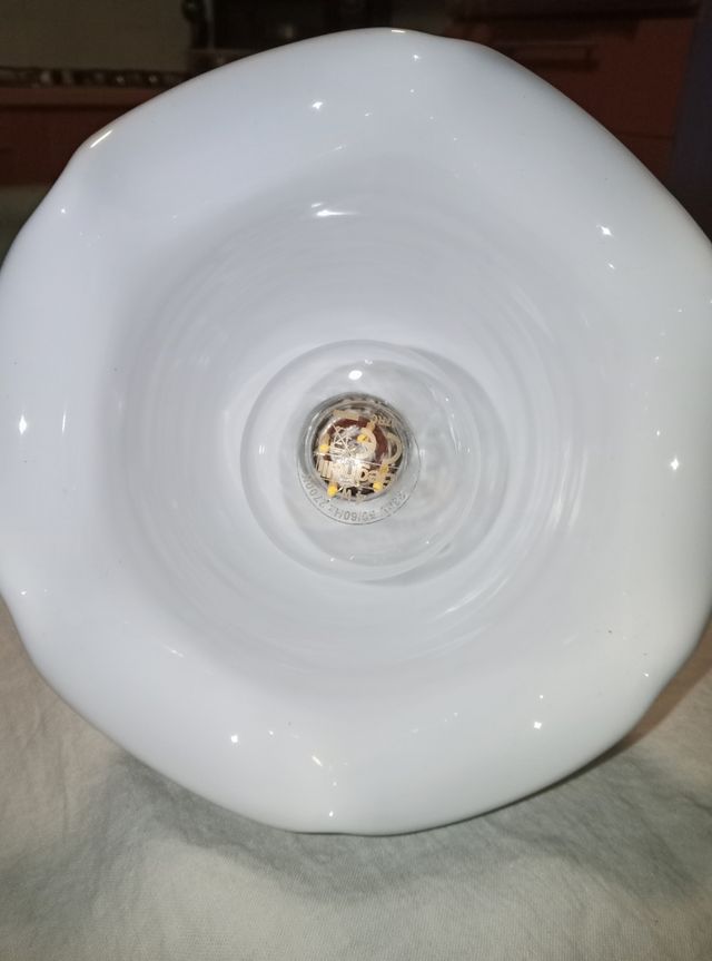 Lampada da parete bianca